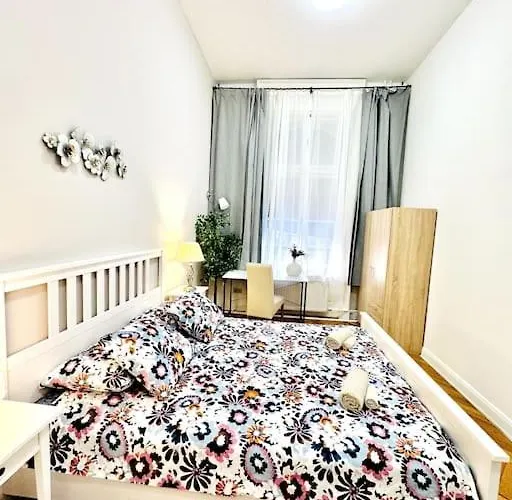 L5 Centre Elegancy With Ac * Budapešť